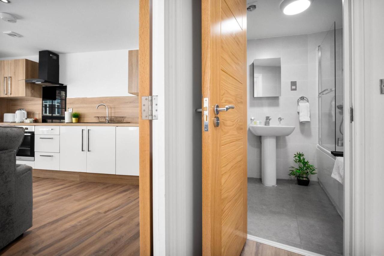 Birmingham City Centre - New Apartment - Smart Tv - Wifi - Intercom - Top Rated Exterior photo